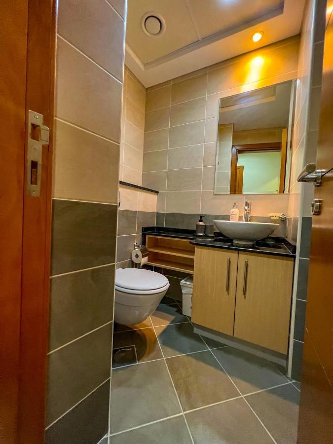 Exquisite, Luxe 1Bd Apartment, Unparalleled Sea Views, Prime Dubai Marina Location & Full Kitchen By "La Buena Vida Holiday Homes Exteriör bild
