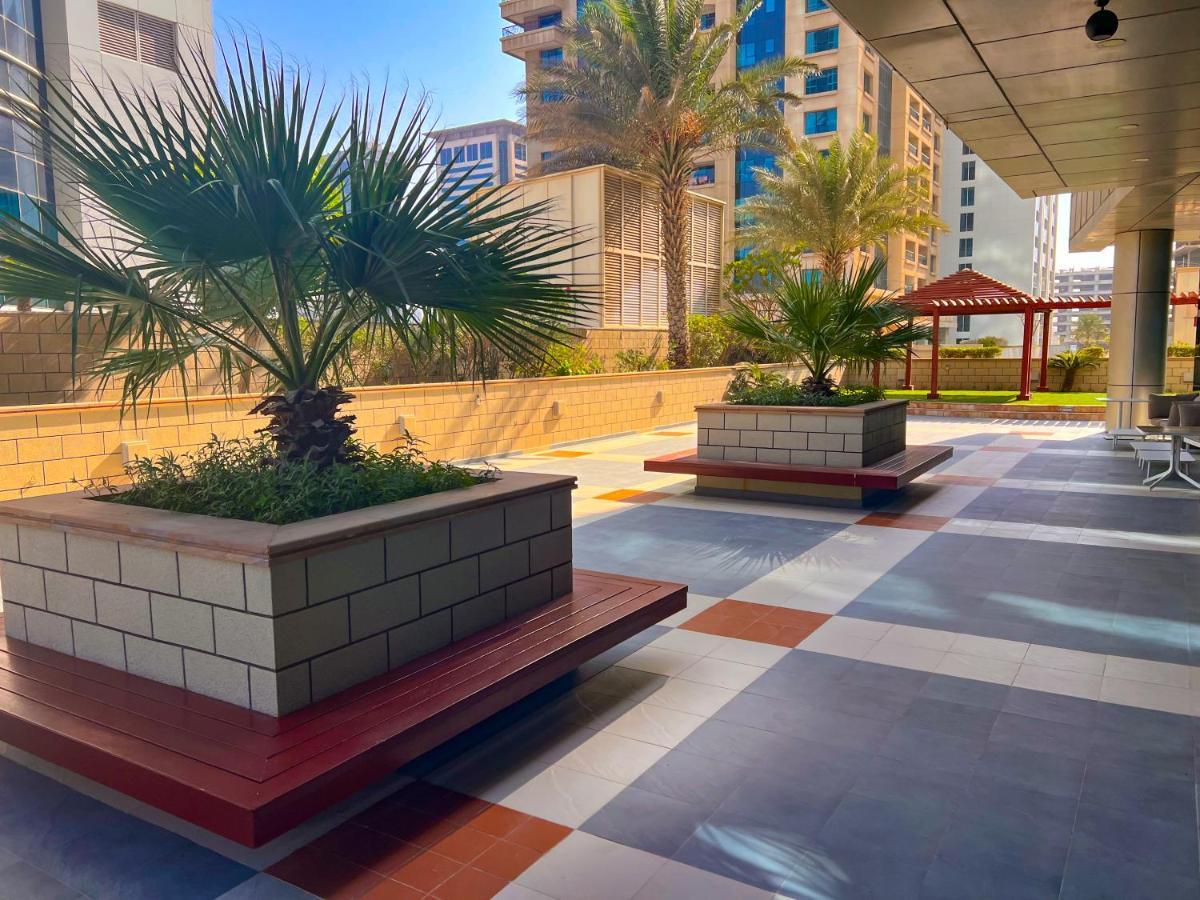 Exquisite, Luxe 1Bd Apartment, Unparalleled Sea Views, Prime Dubai Marina Location & Full Kitchen By "La Buena Vida Holiday Homes Exteriör bild